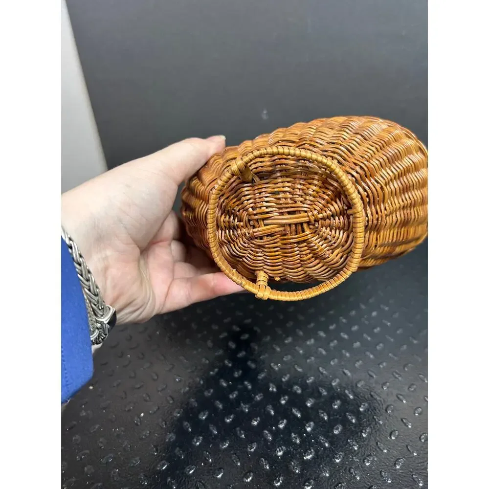 vintage Avon Wicker Menagerie Chick Basket